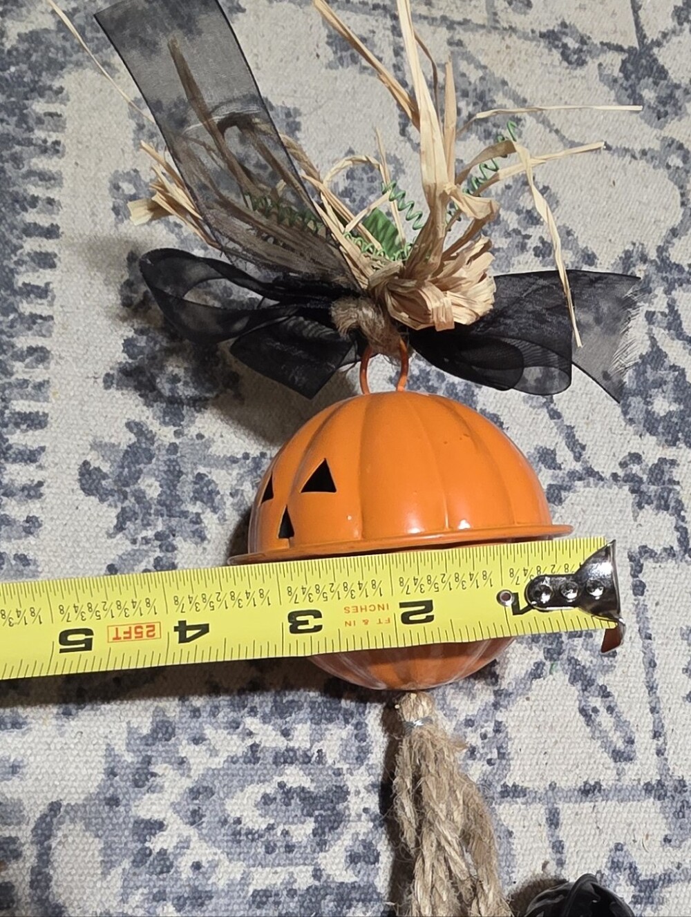 Vintage 90s Y2K Halloween Dangling Bell Door Decor. Measurements in photos - Picture 4 of 6